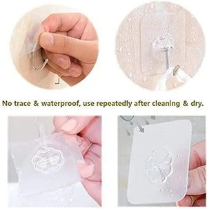 Cleaning tool with a mesh bag and cleaning surface, used to remove trace and dirt.